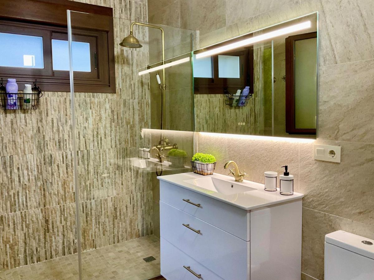 Casa Nueva En Vigo Rural Mos Con Jacuzzi Y Chimenea Para Escapada Romantica Pontevedra Bagian luar foto